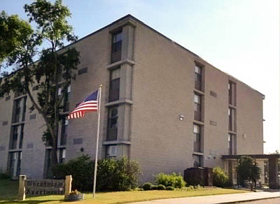 image of multi-family apartment complex